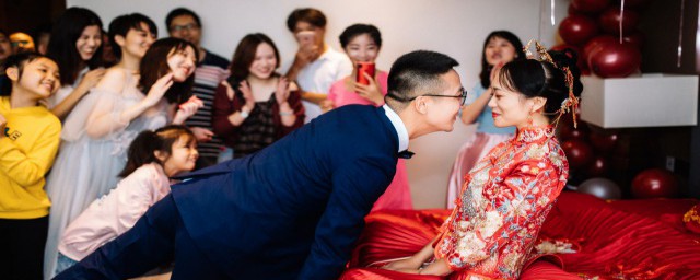 結婚祝福語4個字 經典四個字的結婚祝福語