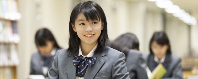 高中如何正確的聽英語聽力 高中正確的聽英語聽力的方法
