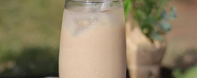 秋天的第一杯奶茶是什麼含義 是愛情的意思