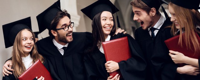 祝福學長學姐的精辟話 給學長學姐的祝福語句