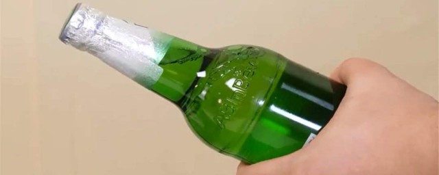 沒有開瓶器怎樣開啤酒 沒有開瓶器開啤酒方法介紹