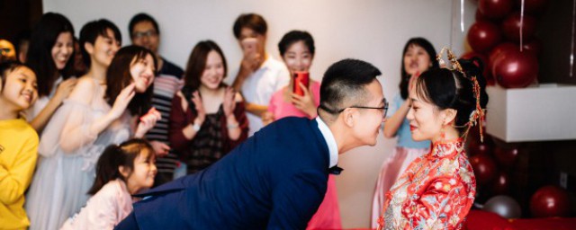 結婚簡短祝福語八個字 結婚簡短祝福語精選