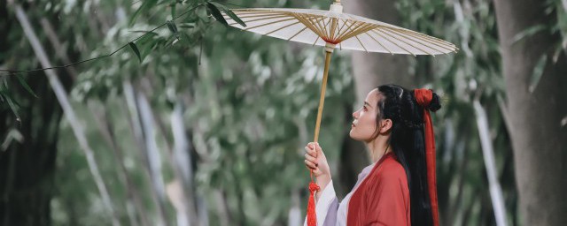 下雨瞭發朋友圈的說說 雨是有靈氣的