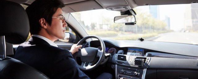 車的空調不冷怎麼辦 汽車空調不制冷怎麼辦