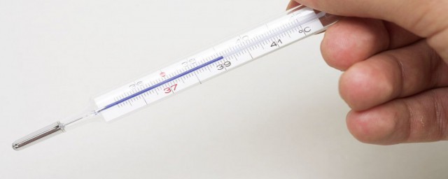 溫度計怎麼使用 溫度計的使用方法