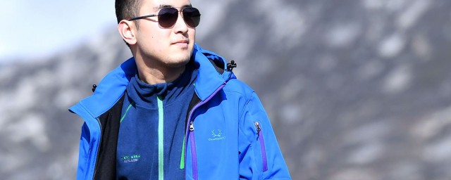 沖鋒衣和羽絨服哪個保暖 需要怎麼選擇穿哪個