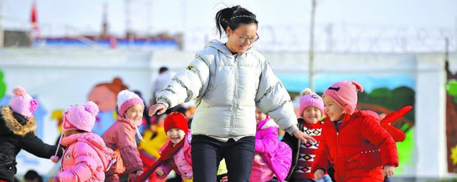 幼兒園一天的簡單總結 幼兒園一天的簡單總結簡述