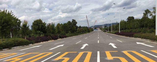 道路交通標線分為哪幾種 道路交通標線的分類介紹