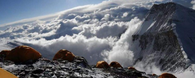 世界上最高的山峰是哪個山峰? 世界上最高的山峰是什麼