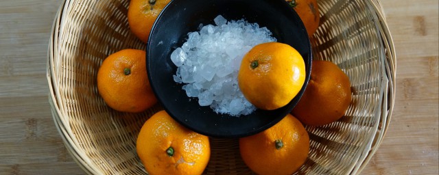 吃桔子的簡便方法 簡單吃橘子方法