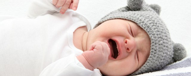 寶寶耳朵裡有耳屎怎麼弄出來 怎麼處理寶寶耳朵裡面有耳屎