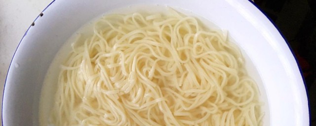 涼面條的做法傢常做法 涼面條的做法傢常做法介紹