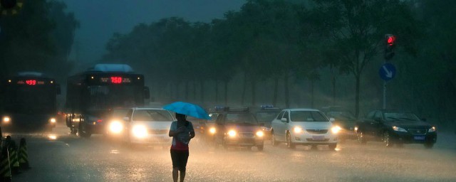 暴雨藍色預警和暴雨橙色預警有什麼區別 區別介紹