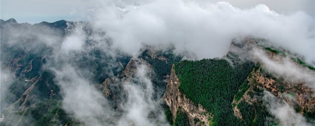 有關山的美句 關於山的句子有哪些