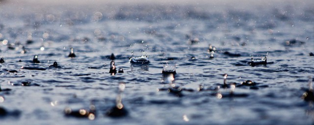 形容雨的詩句 形容雨的詩句有什麼