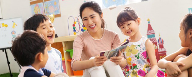 幼兒園送禮給老師怎麼送 教師節幼兒園老師的送禮技巧