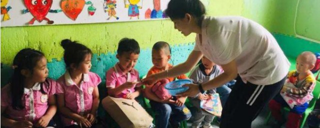 給幼兒園老師送什麼教師禮物 教師節給老師送什麼禮物好