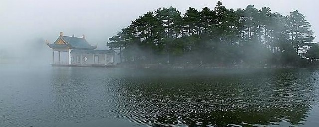 多少樓臺煙雨中原文 多少樓臺煙雨中譯文