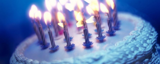 生日發朋友圈感謝的話 過生日適合發的句子盤點