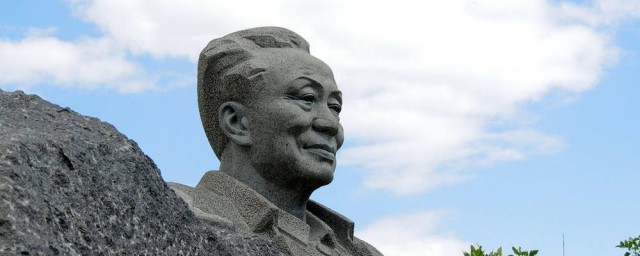 艾青的資料 艾青的簡介
