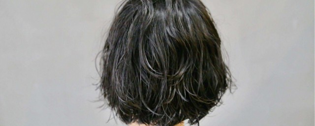 剛燙的卷發如何打理 剛燙的卷發打理方法