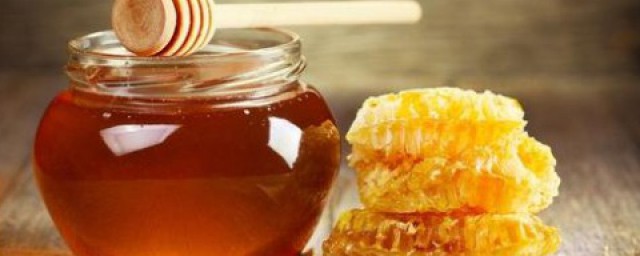蜂蜜的作用與功效吃法 蜂蜜的功效有哪些