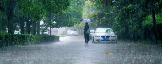 暴雨轉大暴雨是什麼預警 暴雨轉大暴雨預警介紹