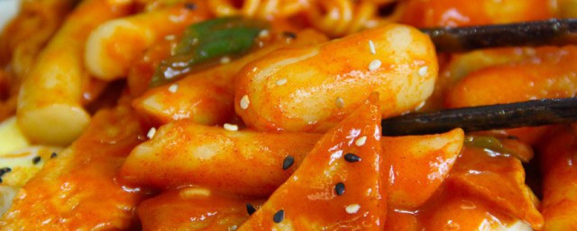 丸子年糕怎麼炒好吃 丸子年糕做法