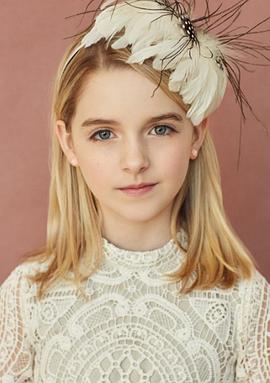 麥肯娜·格瑞絲 Mckenna Grace 