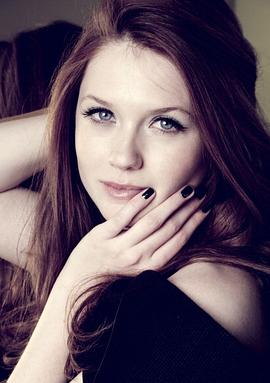 邦妮·懷特 Bonnie Wright Bonnie Kathleen Wright