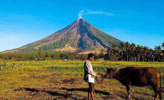 馬榮火山 Mayon Volcano 