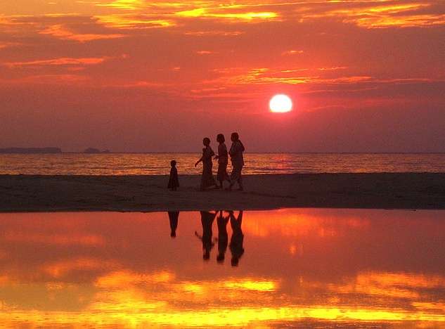 威桑海灘 Ngwesaung Beach 