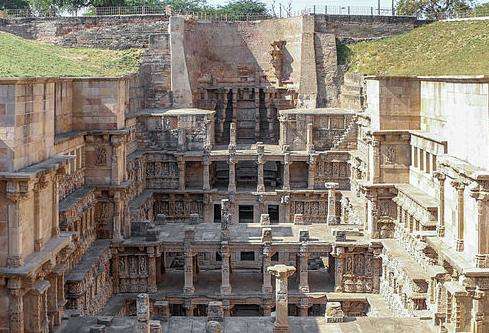 古吉拉突邦帕坦縣的皇后階梯井 Rani-ki-Vav the Queen’s Stepwell at Patan Gujarat 