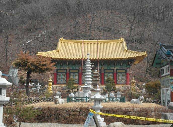 馬耳山塔寺 Temple Of Mt. Maisan 