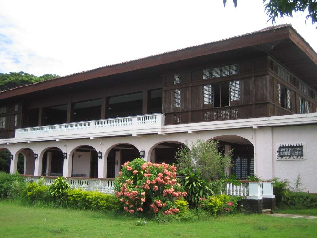 馬可斯紀念館及陵墓 Marcos Museum and Mausoleum 