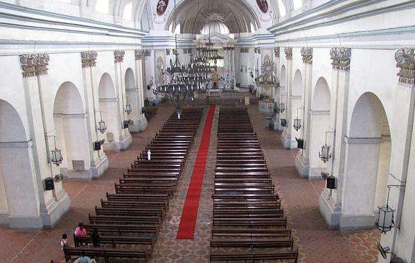 都爾的聖瑪爾定大教堂 Basilica de San Martin de Tours Taal 