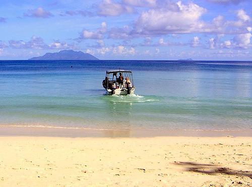 博瓦隆沙灘 Beau Vallon Bay 