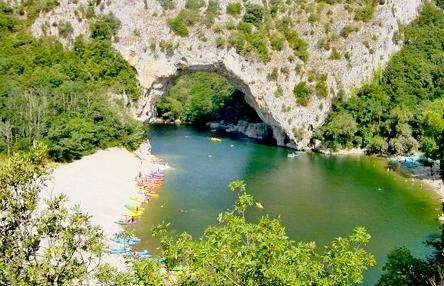 普安特石拱橋 Pont d'Arc 