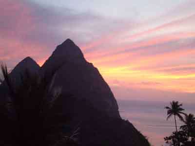 皮通山保護區 Pitons Management Area 