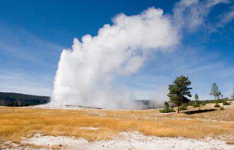 老忠實泉 Old Faithful 