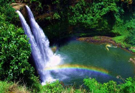 威陸亞瀑布 Wailua Falls 