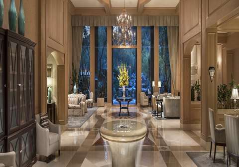 費尼克斯峽谷酒店 The Canyon Suites at The Phoenician 