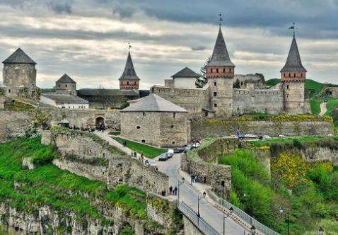 卡緬涅茨-波多利斯基 Kamianets-Podilskyi 