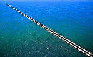 龐恰特雷恩湖橋 Lake Pontchartrain Causeway 