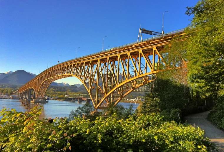 鋼鐵工人紀念第二海峽橋 Ironworkers Memorial Second Narrows Crossing 