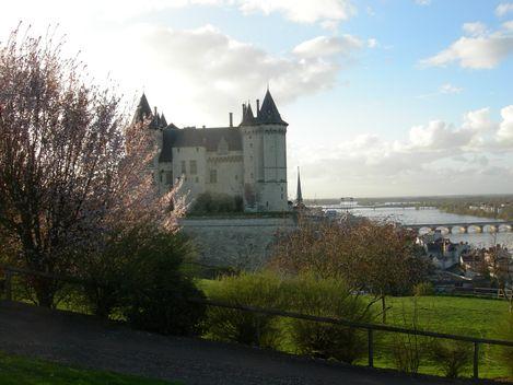 盧瓦爾河畔敘利與沙洛納間的盧瓦爾河谷 The Loire Valley between Sully-sur-Loire and Chalonnes 