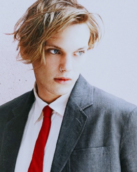 傑米·坎貝爾·鮑爾 Jamie Campbell Bower James Campbell M Bower