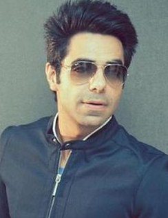 阿帕爾夏克提·庫拉那 Aparshakti Khurana 