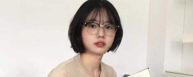 女生怎樣戴眼鏡好看 女生如何戴眼鏡好看