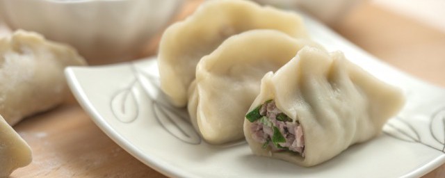 芹菜餡餃子怎麼做好吃 土如何做芹菜餡餃子